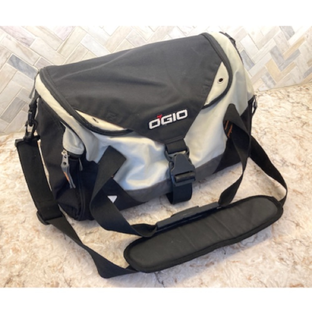 OGIO 35 Liter Duffle Bag Black Medium Crossbody